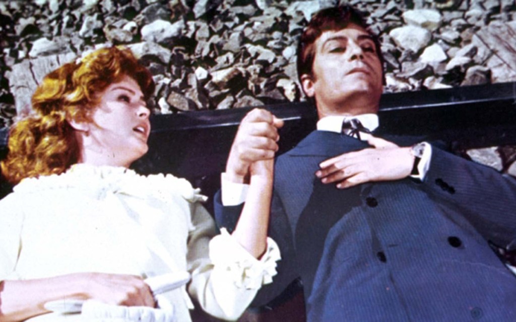 Straziami: il suicidio |Re-movies